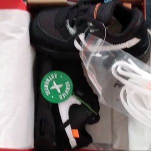 Authentic Nike- Air Max 90